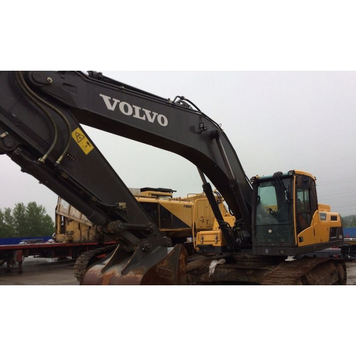Аренда экскаватора Volvo EC300DL
