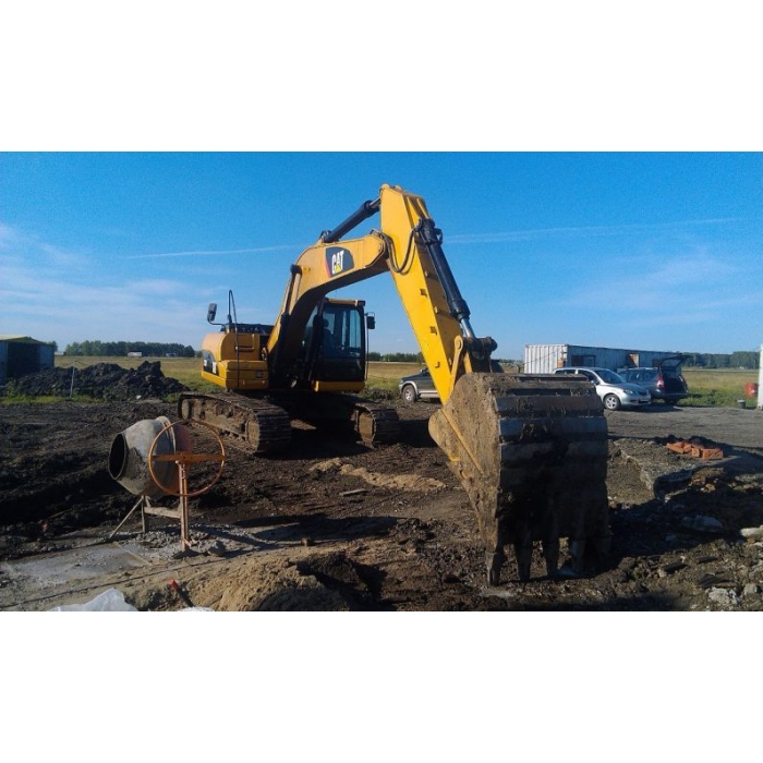 Экскаватор CAT 323DL